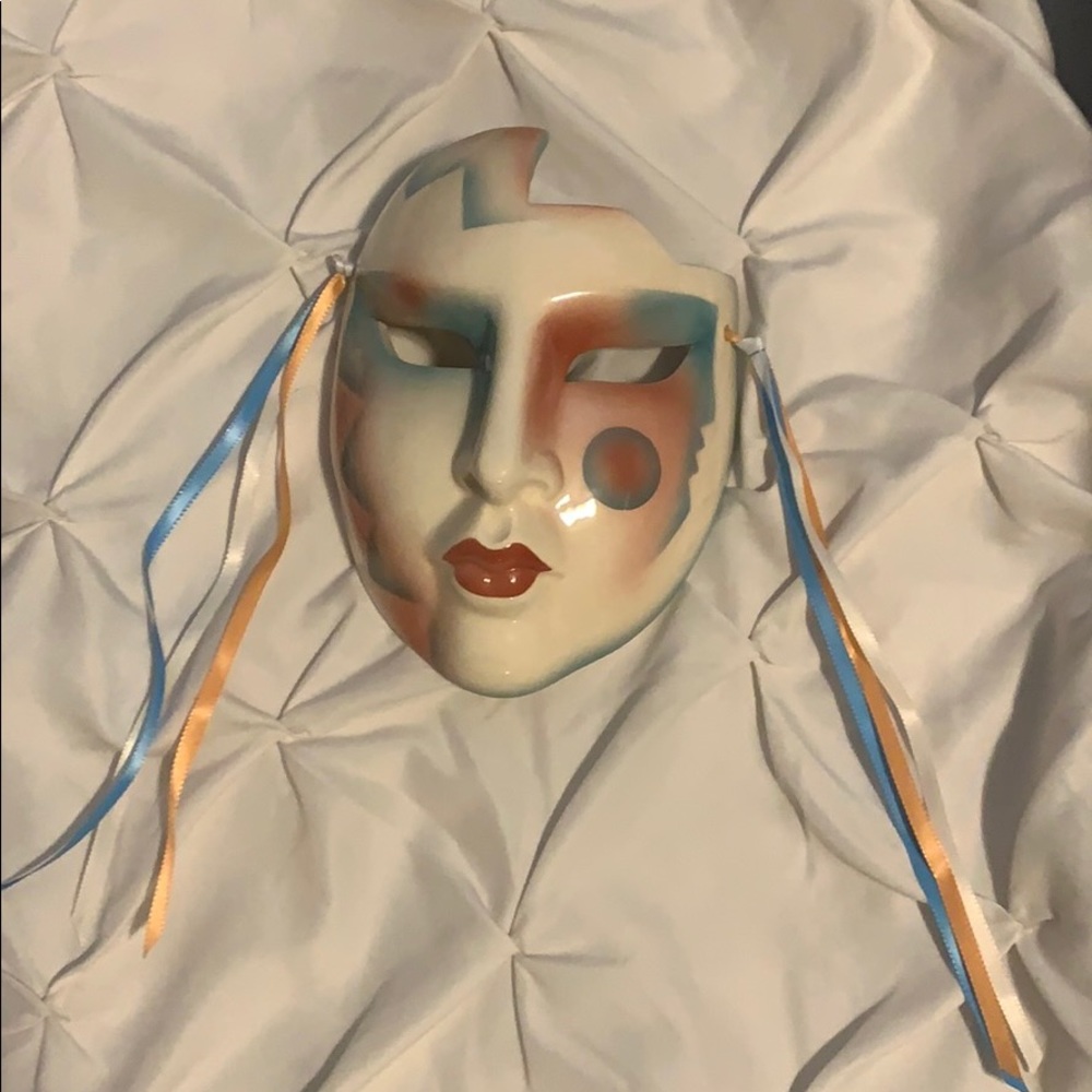 Ceramic hanging face mask